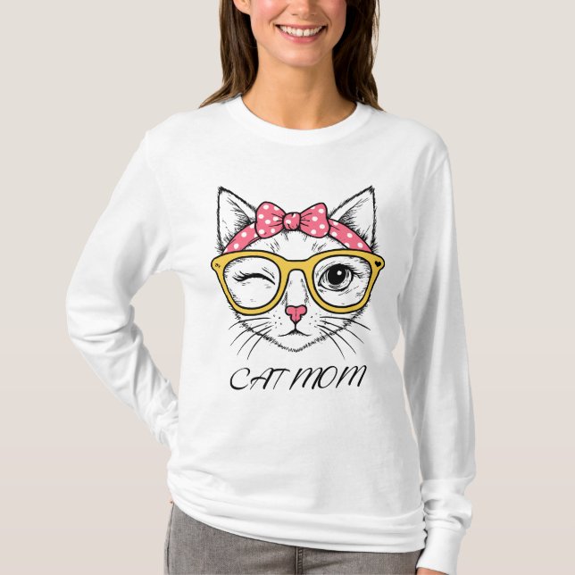 Women's cat mum T-Shirt (Front)