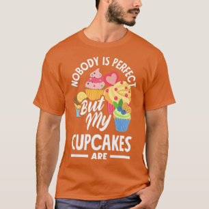 Womens Cupcake Lover Cupcake Baking   T-Shirt