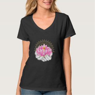 Womens Floral Wreath Magnolia Cute Flower Circle T-Shirt
