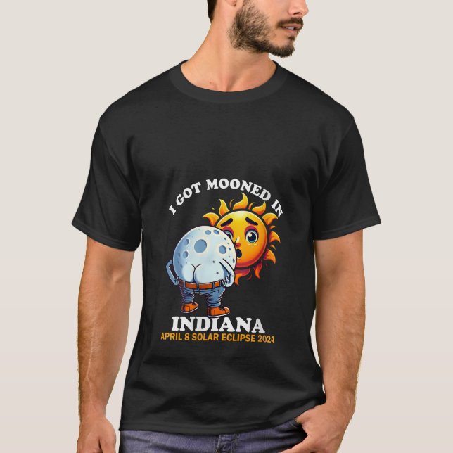Womens Funny Solar Eclipse Indiana 2024 Mooned Hum T-Shirt (Front)