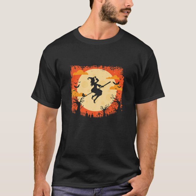 Womens Golf Witch Riding Golf Stick Funny Hallowee T-Shirt (Front)