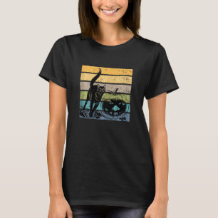Womens Halloween Retro Black Cat And Pumpkin Vinta T-Shirt