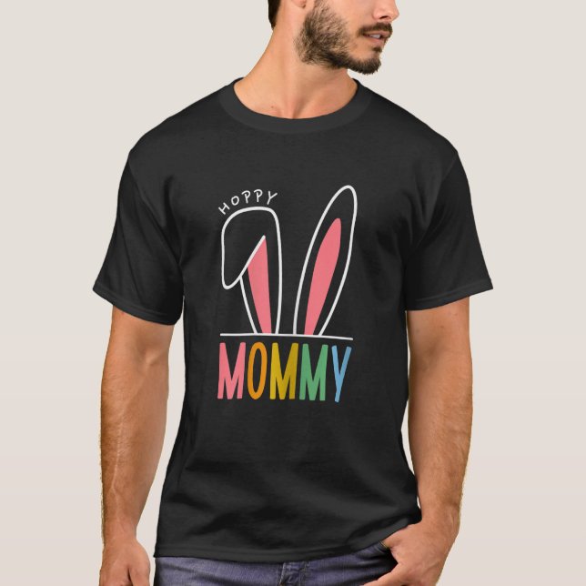 Womens Happy Easter Day 2023 Hoppy Mummy Bunny Fun T-Shirt (Front)