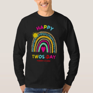 Womens Happy Twos Day Tuesday 2 22 22 February 22n T-Shirt