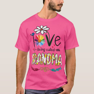 Womens I Love Being Called Grandma Daisy Flower Cu T-Shirt
