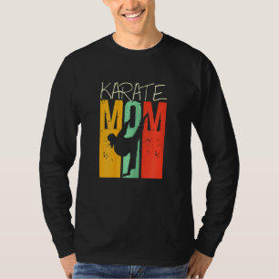 Womens Karate Martial Art Fighting Mum Retro Cool  T-Shirt