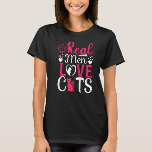 Womens Lovely Cat Holder Cat  Real Men Love Cats T-Shirt