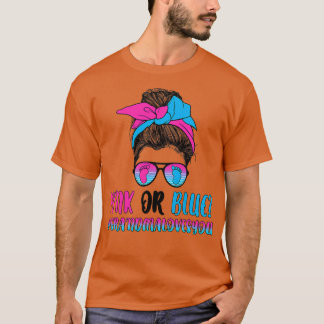 Womens Pink or blue grandma loves you gender revea T-Shirt