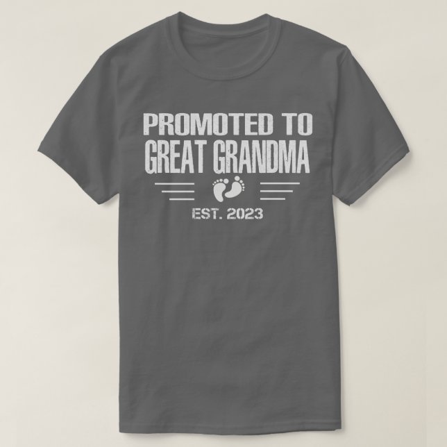 Womens Pregnancy Reveal  Promoted to Great Grandma T-Shirt (Design Front)