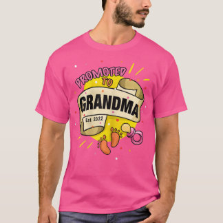 Womens Promoted to Grandma Cute Vintage First Time T-Shirt