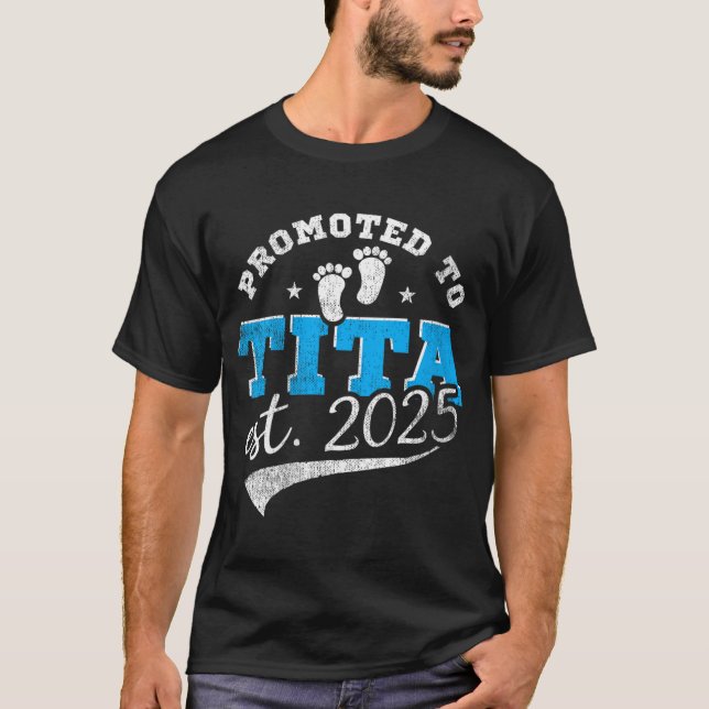 Womens Promoted To Tita 2025 New Filino Aunt Vinta T-Shirt (Front)