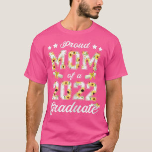 Womens Proud Mum of a 2022 Graduate Senior Class o T-Shirt