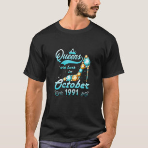 Womens Queen 30Th Birthday Gift Queens Are Born In T-Shirt