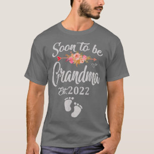 Womens Soon to be Grandma 2022 Mother's Day First T-Shirt