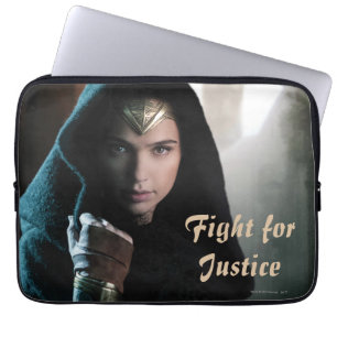 Wonder Woman in Cloak Laptop Sleeve