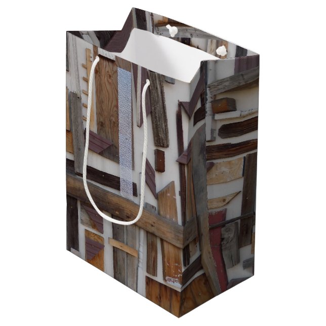 Wood scraps gift bag (Front Angled)