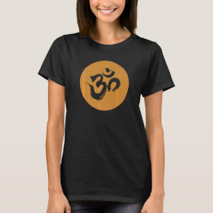 Woodgrain Om Hindu Symbol   T-Shirt