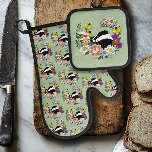 Woodland Badger Wildflowers Mushrooms Sage Green Oven Mitt & Pot Holder Set