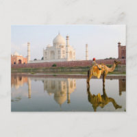 World famous Taj Mahal temple burial site at