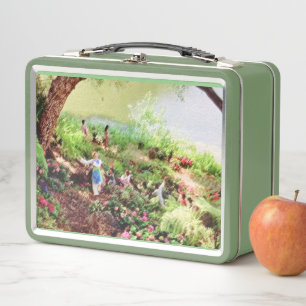 WORLD IS A CIRCLE Metal Lunchbox