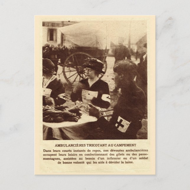 World War I, Knitting for the soldiers Postcard (Front)