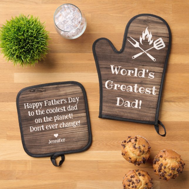 worlds greatest dad, rustic wood stylish oven mitt & pot holder set (Top Down)