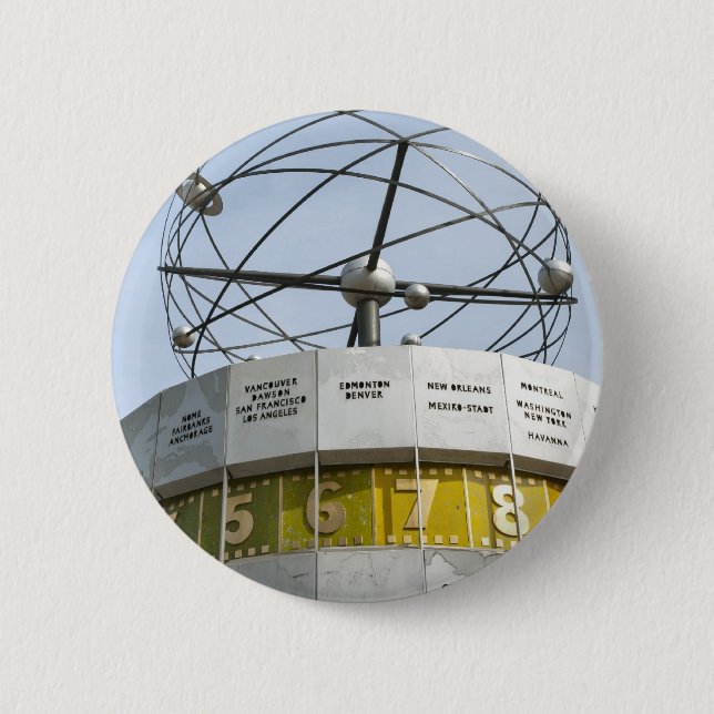 Worldtime Clock in Berlin 6 Cm Round Badge (Front)