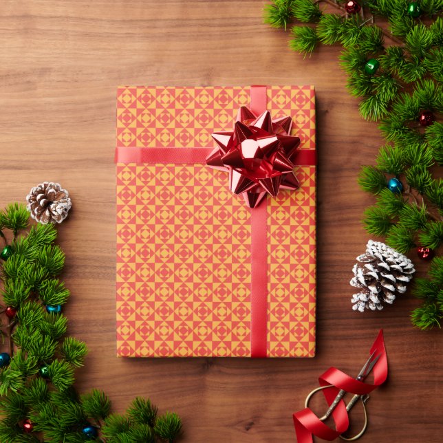 Wrapping paper featuring a pattern with orange, re (Holiday Gift)