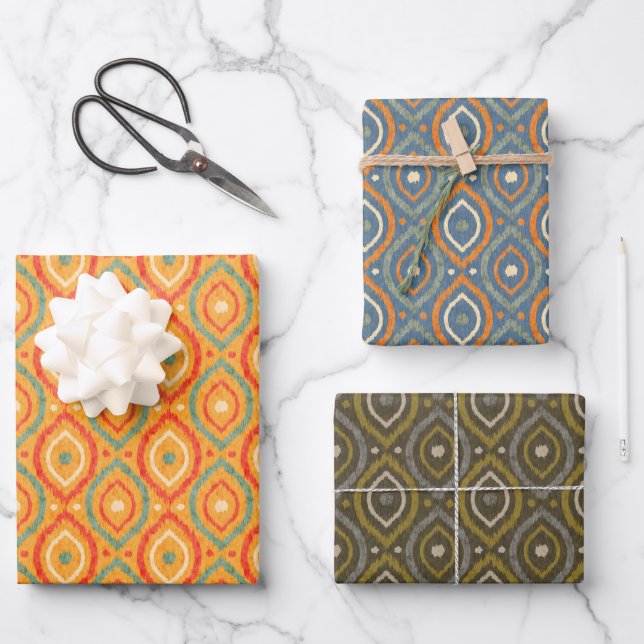 Wrapping paper for Christmas with ogee pattern. (Front)