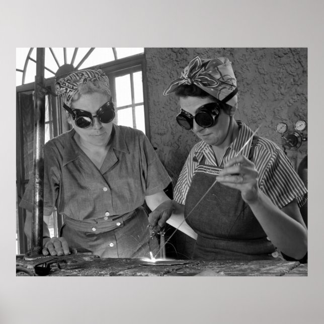 WW2 Women Welders: 1942 Poster (Front)