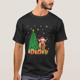 Xmas Tree Lighting Santa Hat Highland Cow Christma T-Shirt