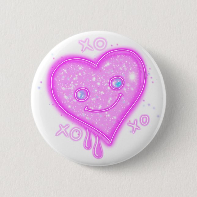 “XO, XO, XO” Kawaii Heart button (Front)