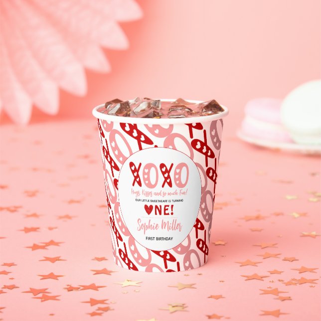 XOXO Hugs & Kisses Valentine's Day 1st Birthday Paper Cups (Insitu)