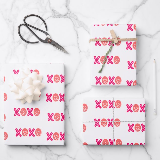 XOXO Lovely Typography Pattern Wrapping Paper Sheet (Front)