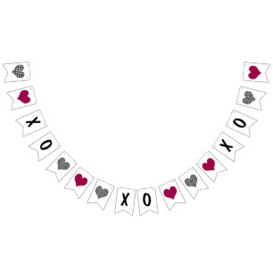 xoxo plaid check & red heart valentine decor bunting