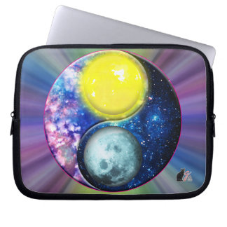 Yang-Yin / Sun-Moon Laptop Sleeve