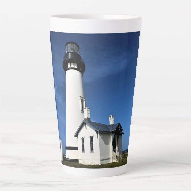 Yaquina Head Lighthouse, Newport, Oregon Latte Mug (Front)