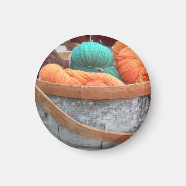 Yarn in birch bark basket magnet (Front)