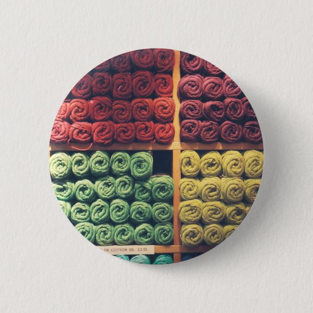 YARNS 6 CM ROUND BADGE (Front)