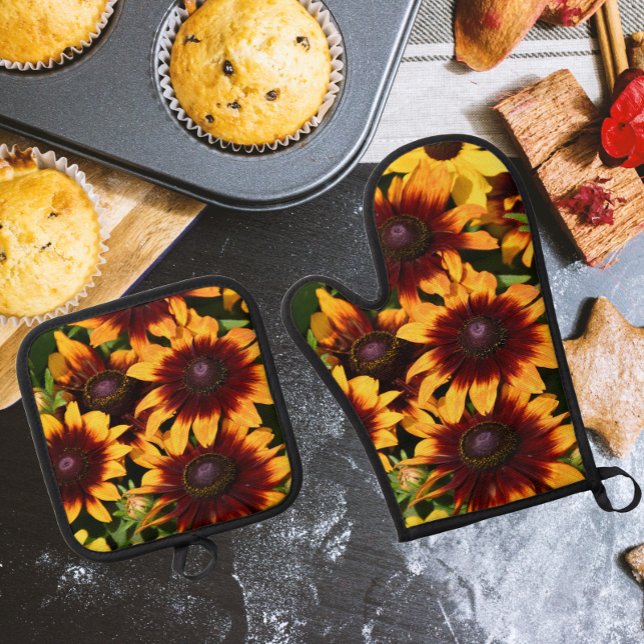 Yellow and Bronze Rudbeckias Floral Oven Mitt & Pot Holder Set (In Situ Kitchen)