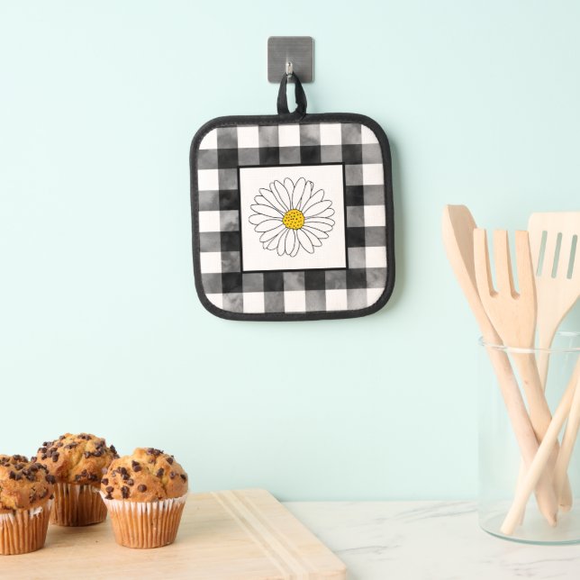 Yellow and White Daisy With Watercolor Plaid Pot Holder (Insitu(Hanging))