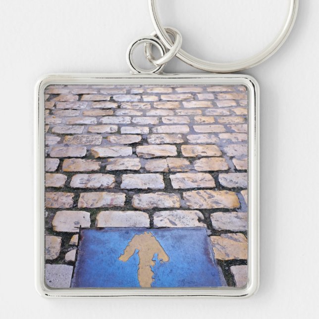 Yellow arrow key ring (Front)