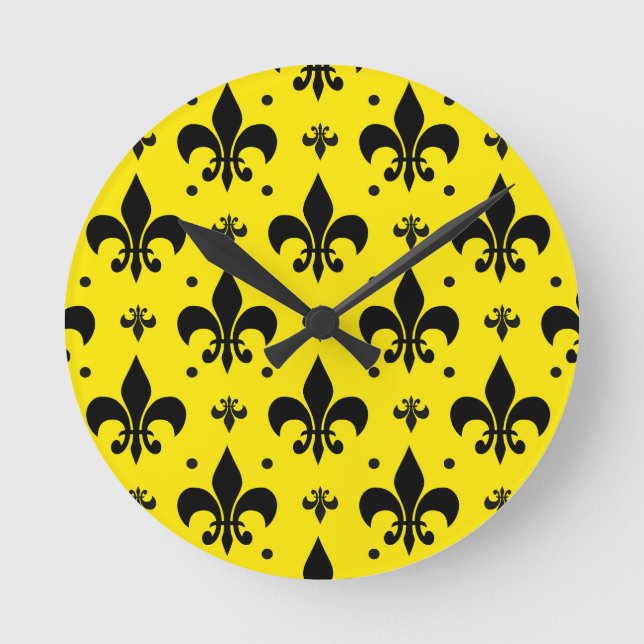 Yellow Background Fleur-de-lis Pattern Design  Round Clock (Front)
