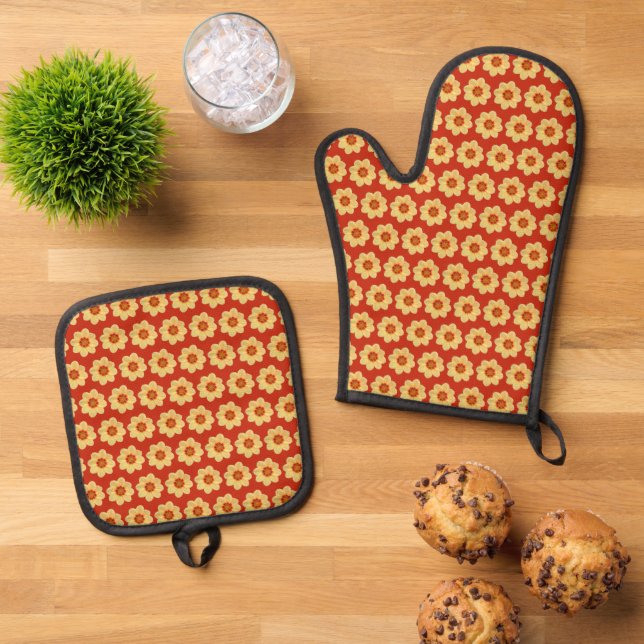 Yellow Dahlia Floral Pattern on Red Oven Mitt & Pot Holder Set (Top Down)