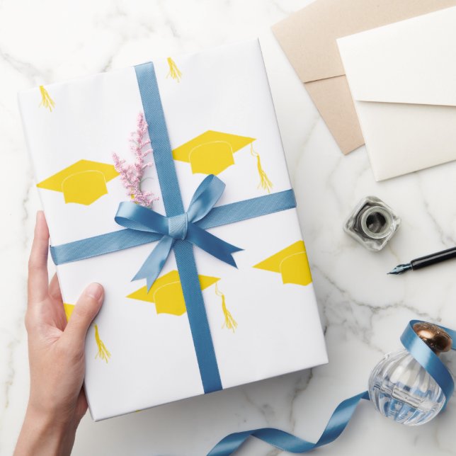 Yellow graduation hat simple wrapping paper (Gifting)
