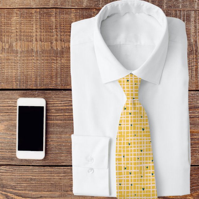 Yellow Heart Tie (Creator Uploaded)