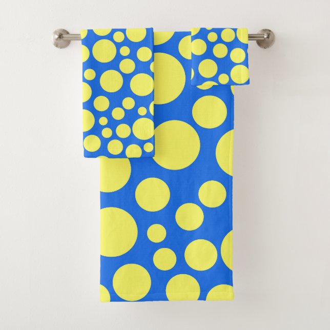 Yellow peas on a sky blue background bath towel set (Insitu)