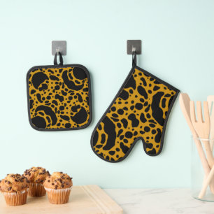 Yellow Poison Dart Frog Oven Mitt & Pot Holder Set
