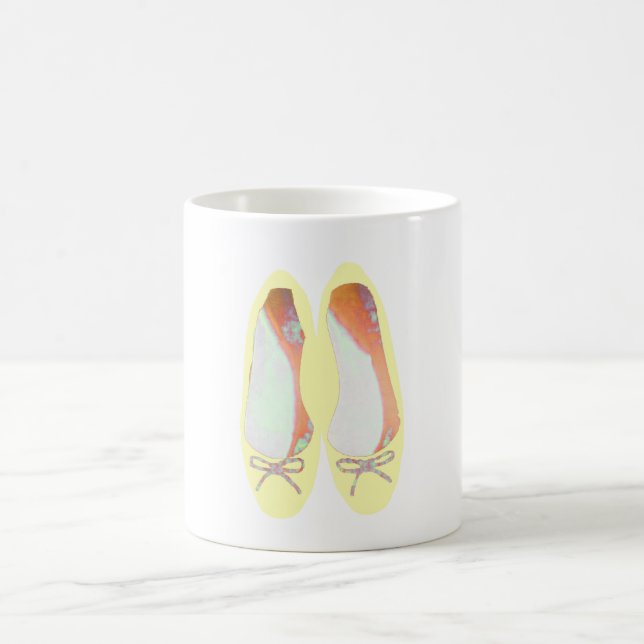 Yellow shoes coffee mug (Center)