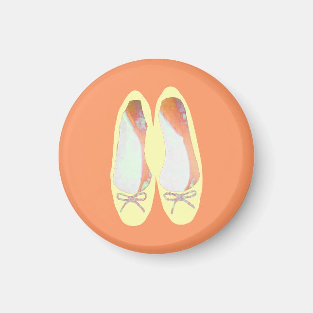 Yellow shoes magnet (Front)
